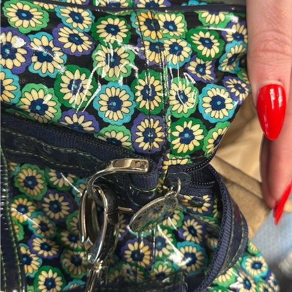 NWOT Vera Bradley small duffle
Frill Collection - Picture 6 of 7